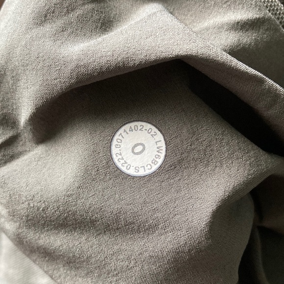 Lululemon khaki cropped pants - Picture 2 of 8